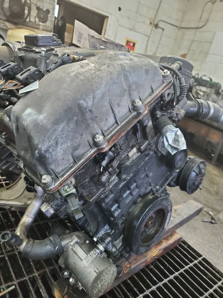 2006 BMW 325i ENGINE ASSEMBLY - 441743 — photo 6