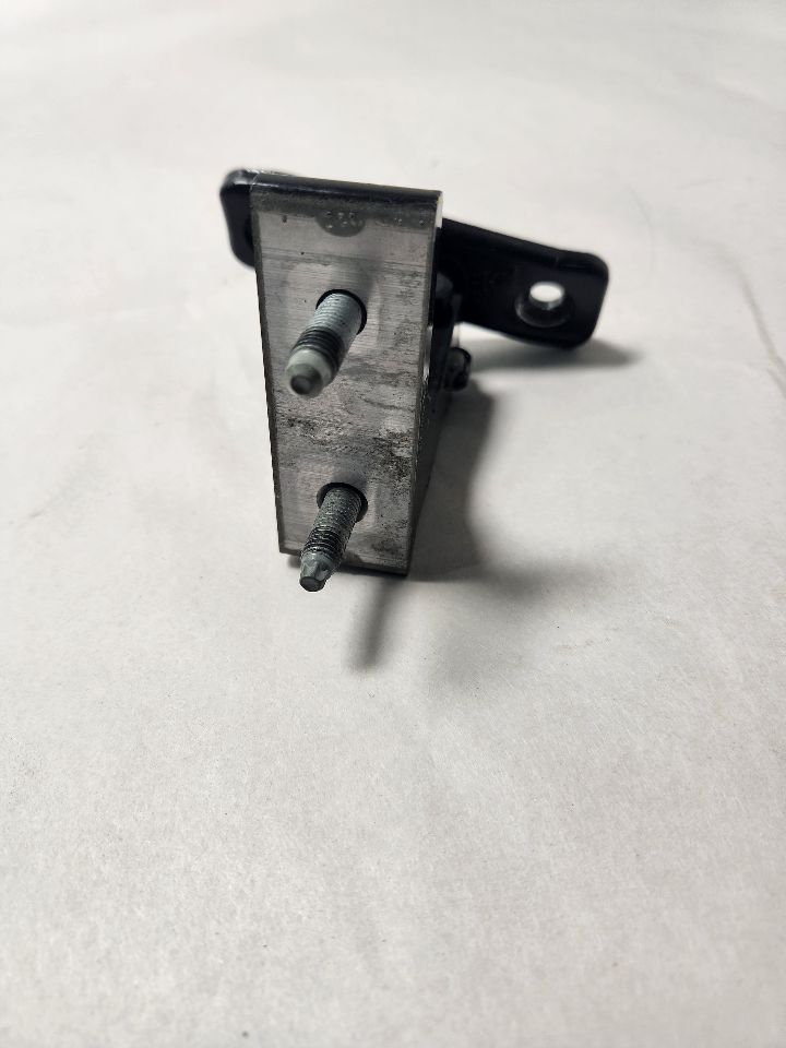 2019 MERCEDES-BENZ E-CLASS DOOR HINGE, FRONT - 441822 — photo 3