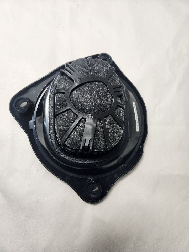 2019 MERCEDES-BENZ E-CLASS Speaker - 441823 — photo 2