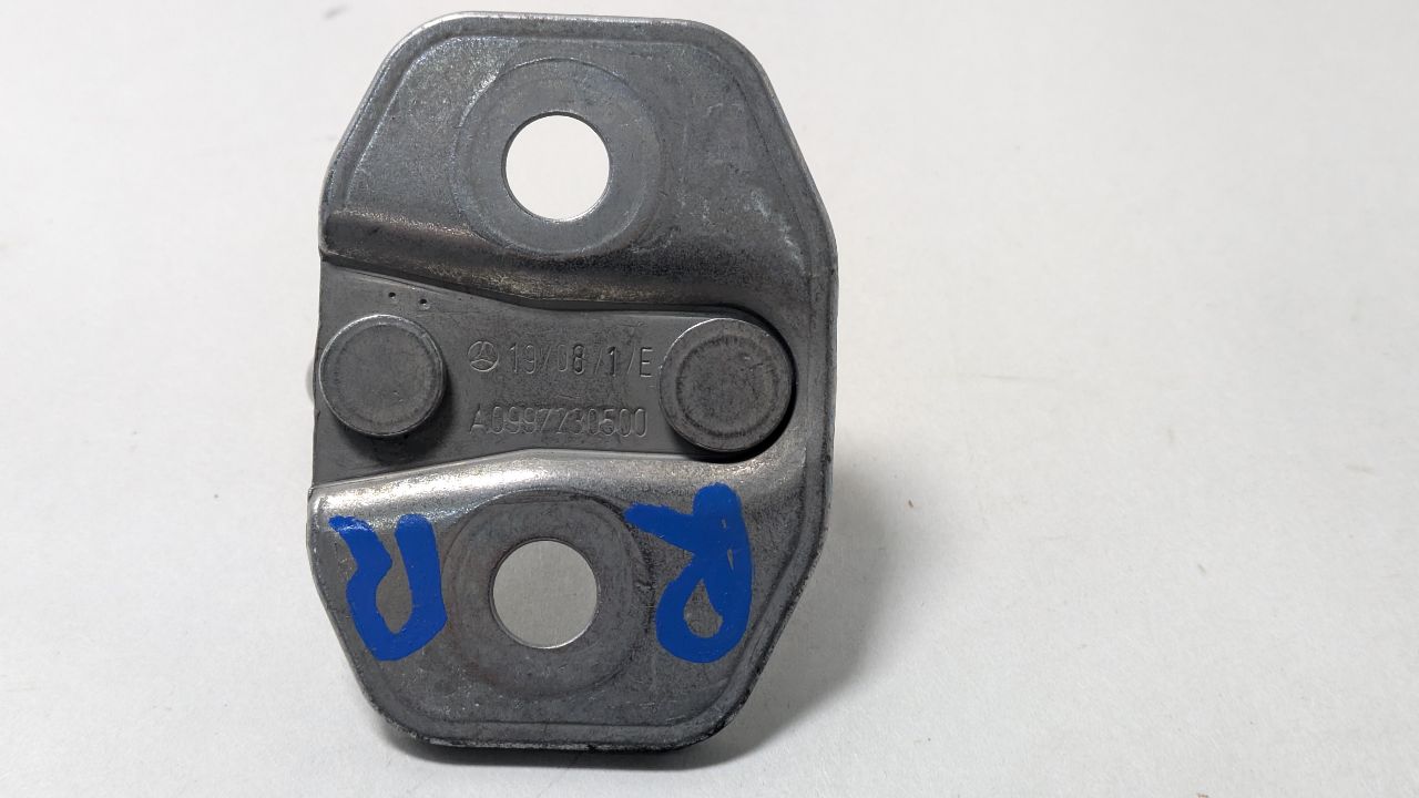 2019 MERCEDES-BENZ E-CLASS Door Latch, Rr - 441825 — photo 2