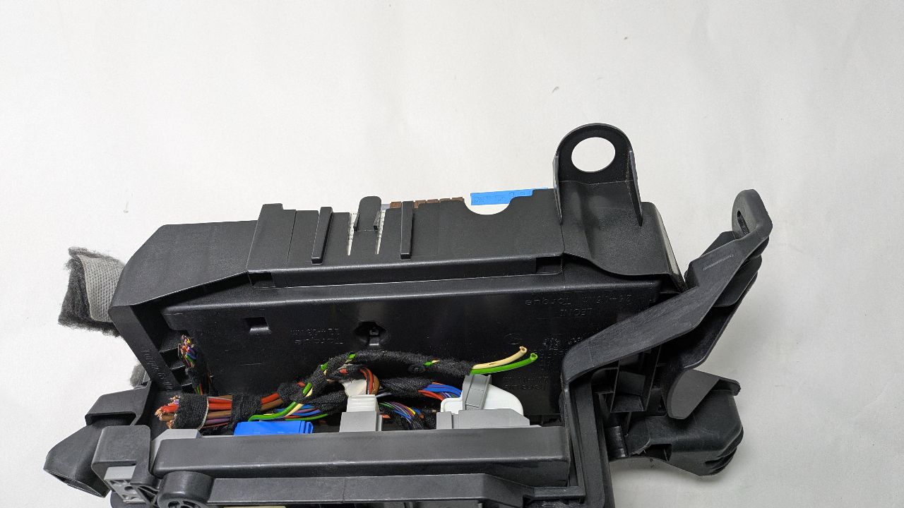 2019 MERCEDES-BENZ E-CLASS Fuse Box, Engine - 441837 — photo 5