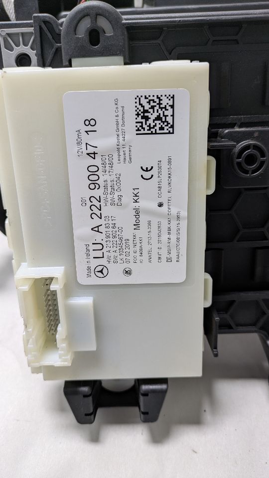 2019 MERCEDES-BENZ E-CLASS Fuse Box, Engine - 441837 — photo 7