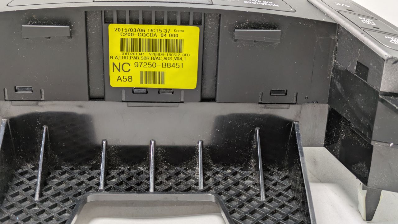 2015 HYUNDAI SANTA FE TEMP CONTROL - 442039 — photo 3