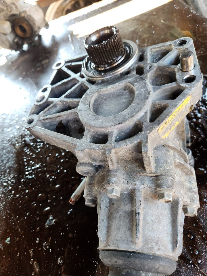2015 HYUNDAI SANTA FE TRANSFER CASE ASSY - 442042 — photo 1
