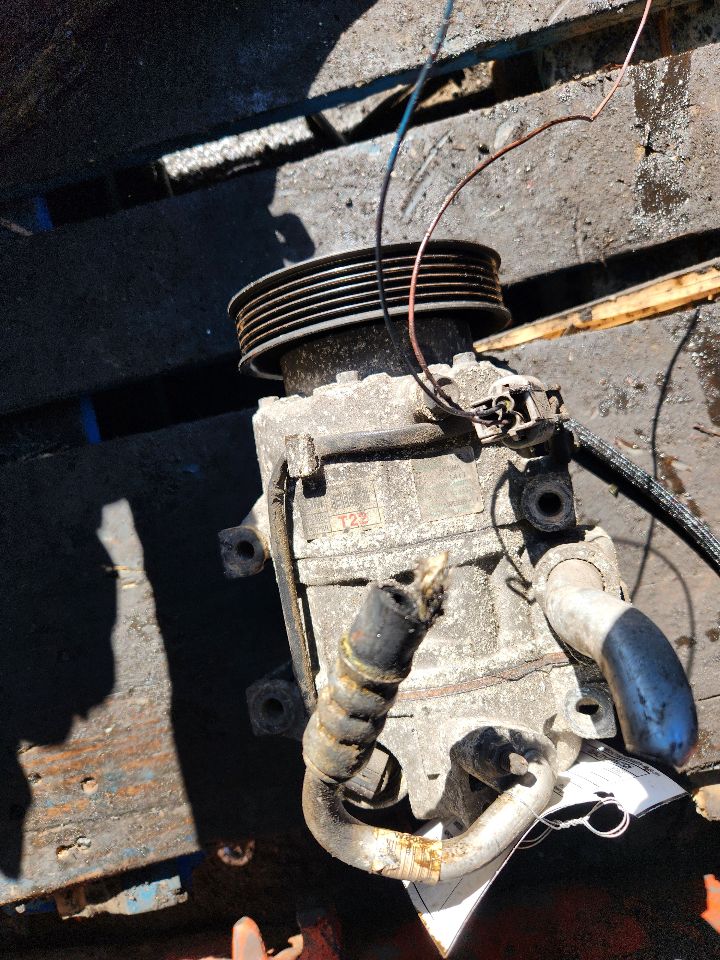 2015 HYUNDAI SANTA FE AC COMPRESSOR - 442046 — photo 1