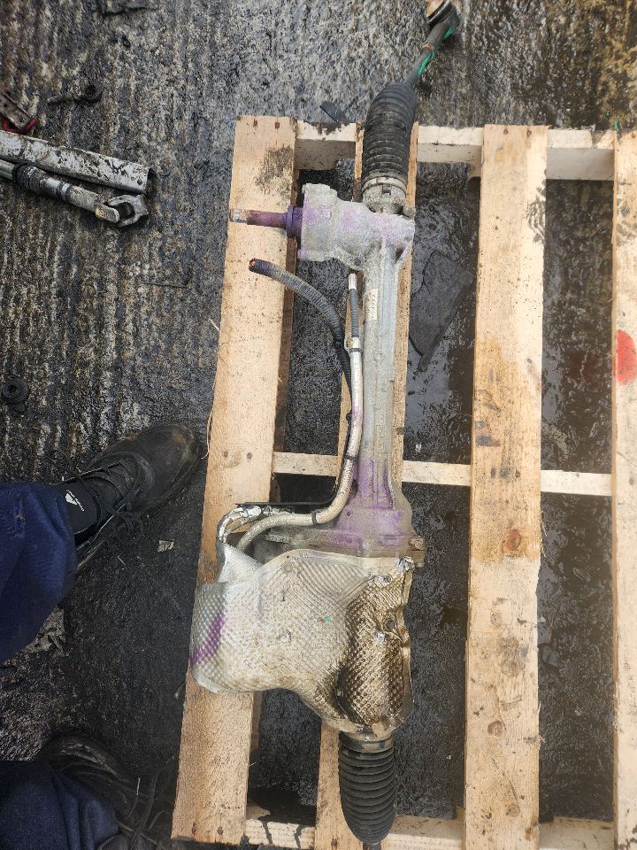 2018 FORD EXPLORER 3.7L 6cyl Gasoline VVT STEERING GEAR RACK - 442063 — photo 1