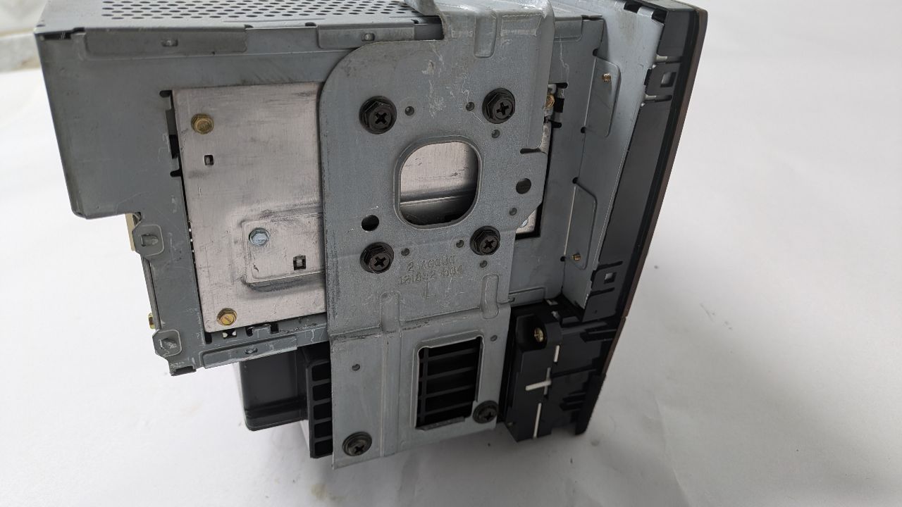 2001 TOYOTA AVALON Radio Audio - 442145 — photo 3