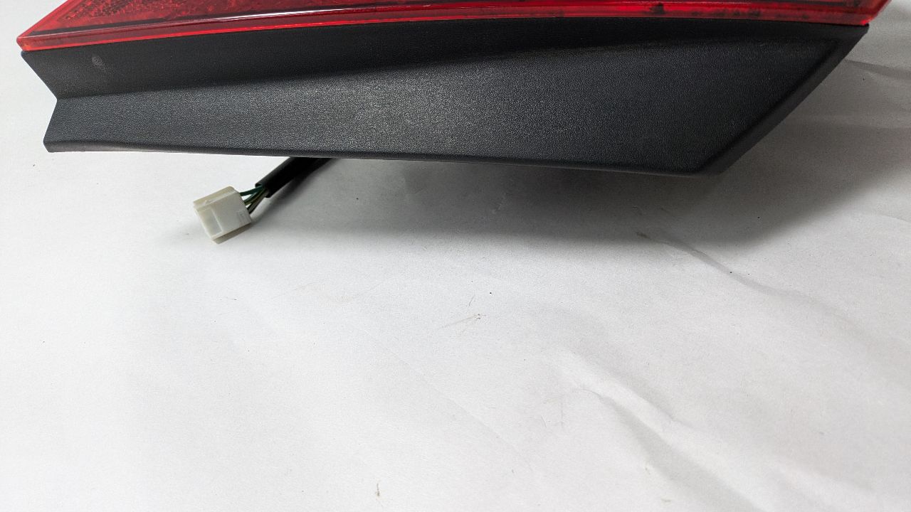2001 TOYOTA AVALON Left TAIL LAMP - 442153 — photo 2