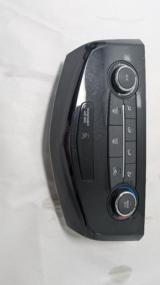 2016 NISSAN ROGUE TEMP CONTROL - 442414 — photo 1