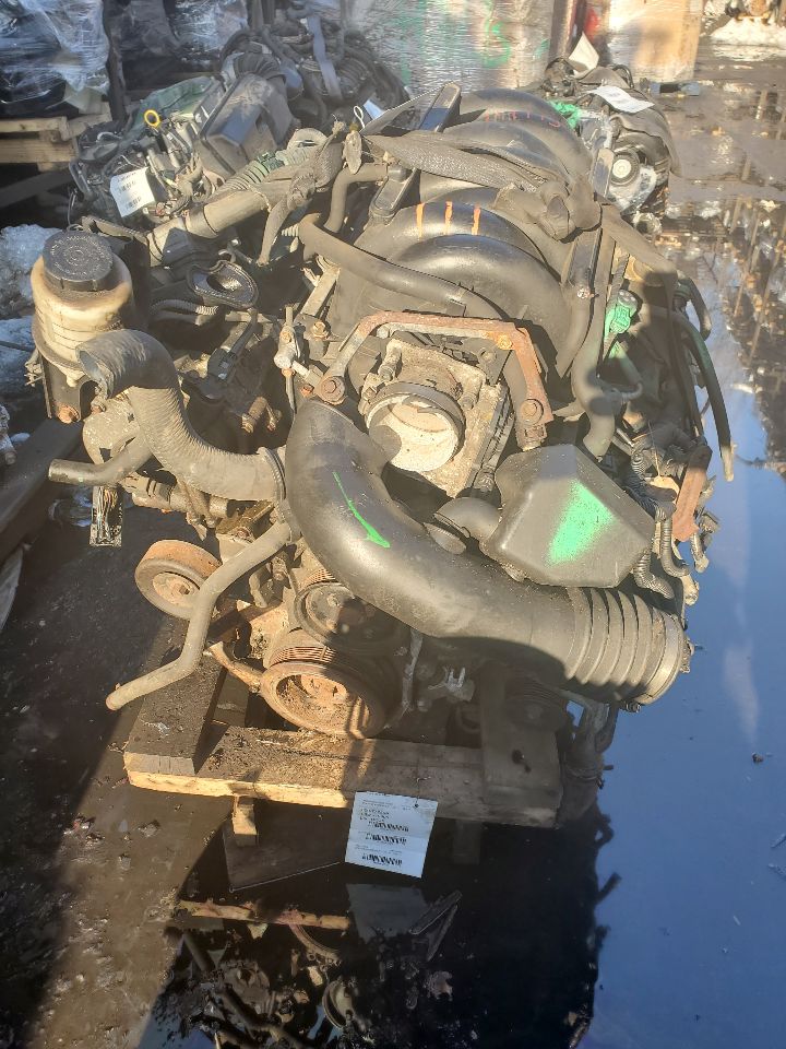 2014 NISSAN TITAN 8cyl Gasoline 5.6 Flex ENGINE ASSEMBLY - 442521