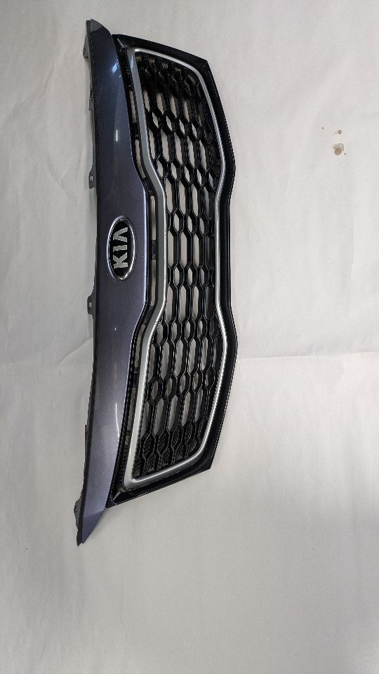 2012 KIA OPTIMA 4cyl Hybrid 2.4 GRILLE - 442533 — photo 1