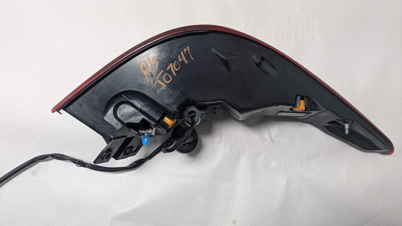 2021 INFINITI Q50 3.0L 6cyl Turbo Gasoline Right TAIL LAMP - 443419 — photo 2