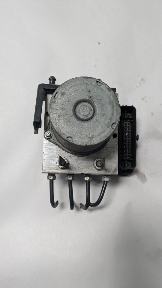 2020 SUBARU LEGACY Anti-lock Brake Pts - 443529 — photo 1