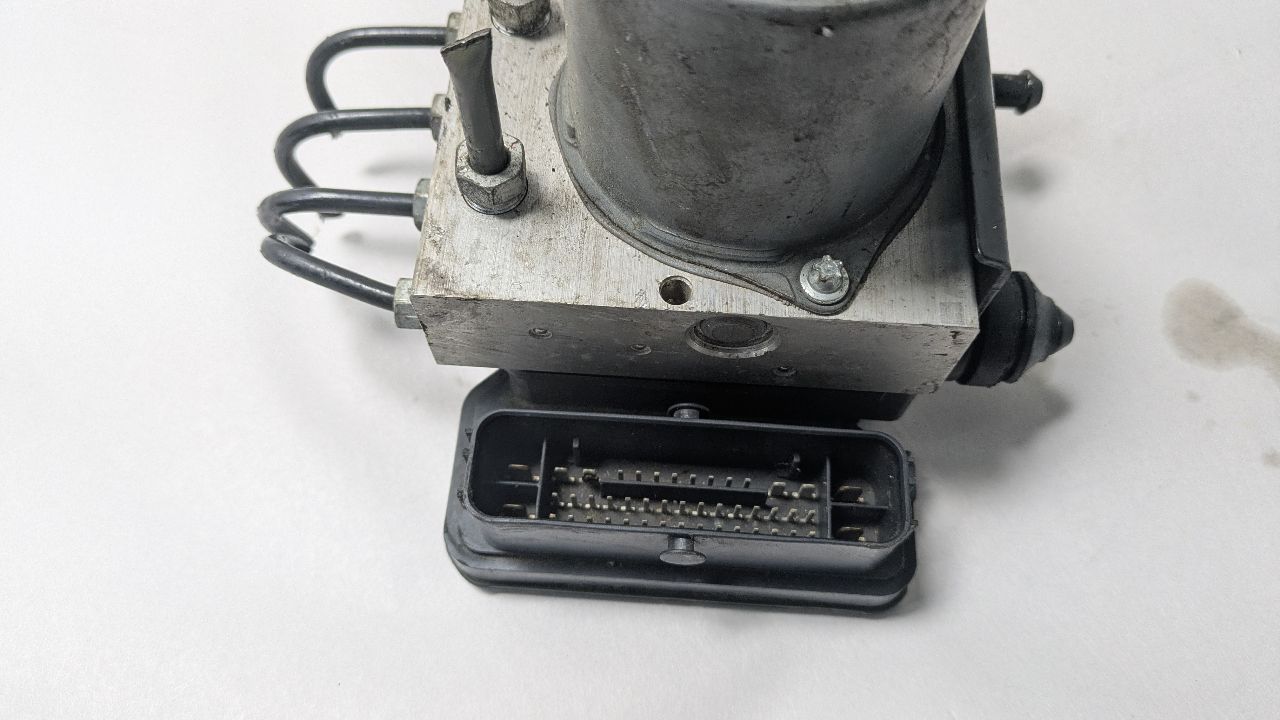 2020 SUBARU LEGACY Anti-lock Brake Pts - 443529 — photo 5