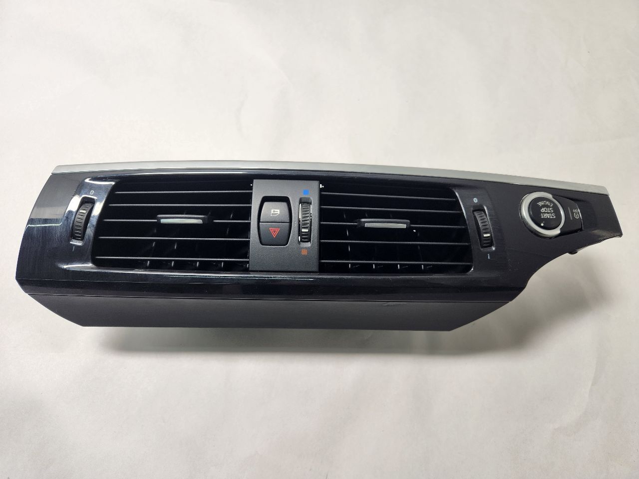 2014 BMW X3 4cyl Gasoline Turbo 2.0 Dsh/Int/Seat Switch - 443543 — photo 1