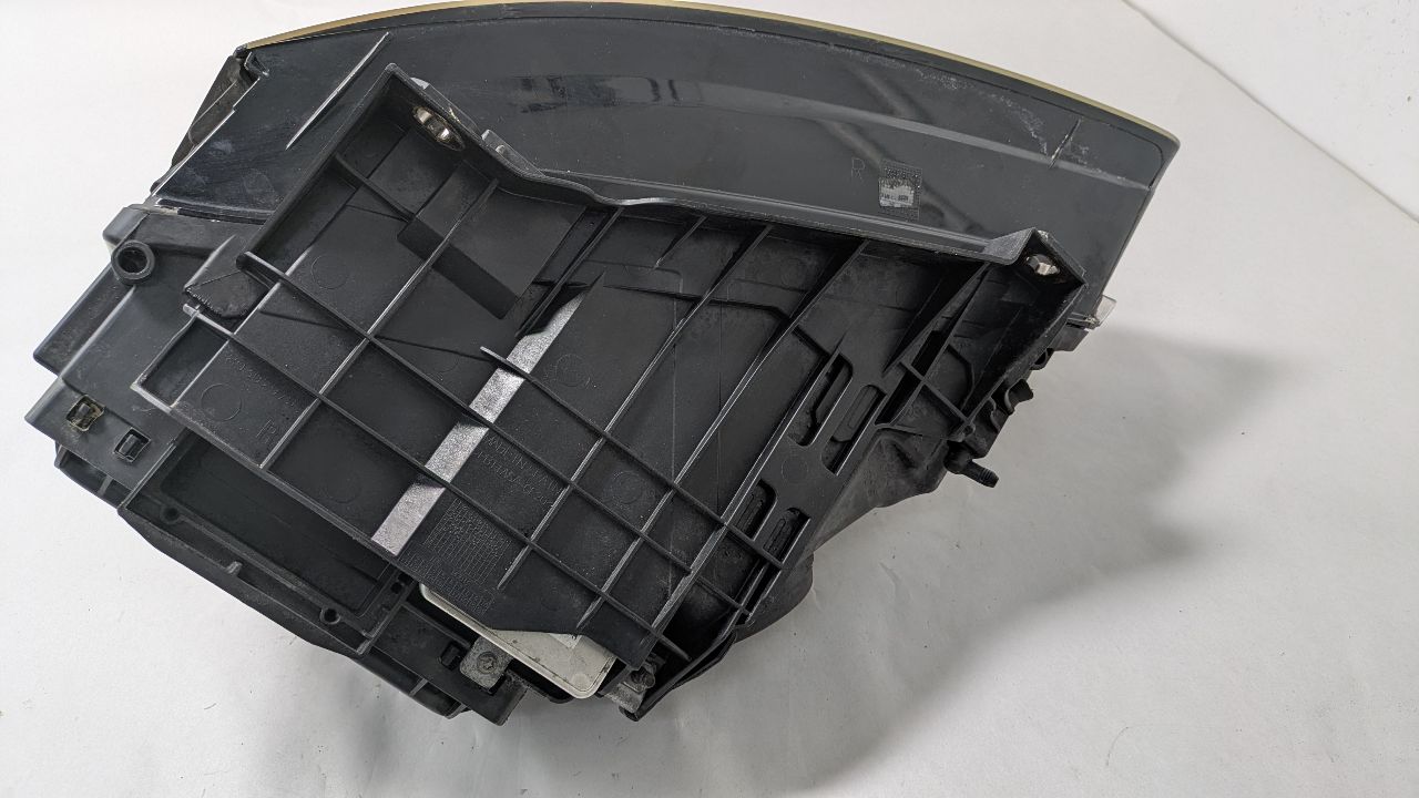 2012 AUDI A5 Right HEADLAMP ASSEMBLY - 443587 — photo 4