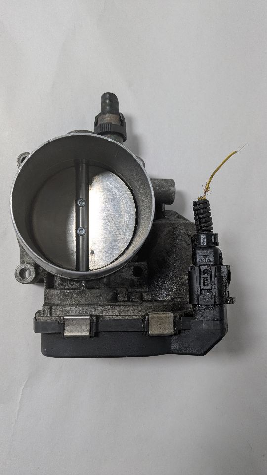 2010 BMW 535i 6cyl Gasoline Turbo 3.0 THROTTLE BODY ASSY - 443635 — photo 1