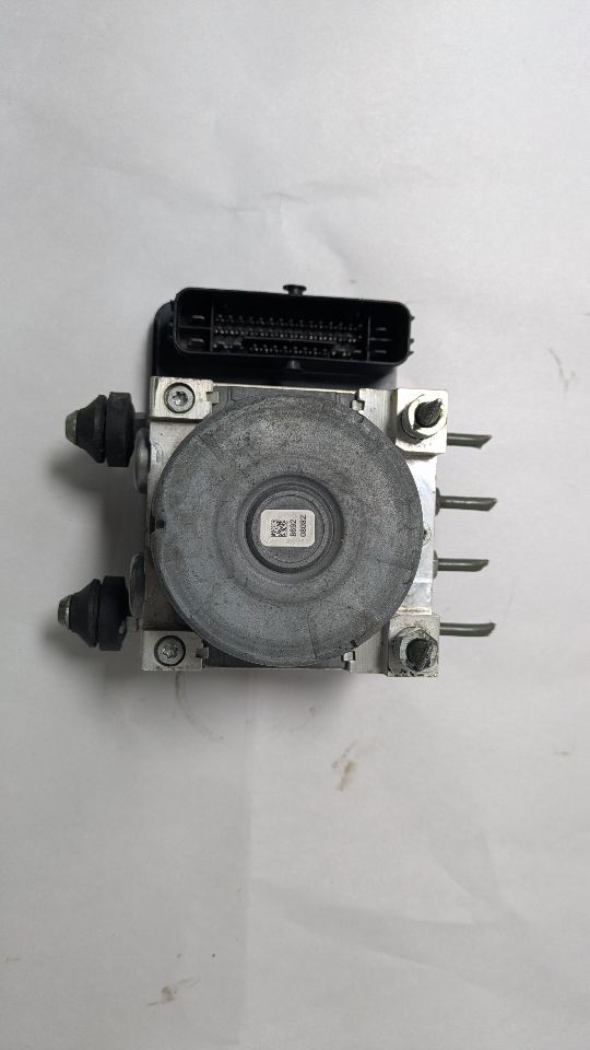 2018 SUBARU LEGACY Anti-lock Brake Pts - 443861 — photo 1