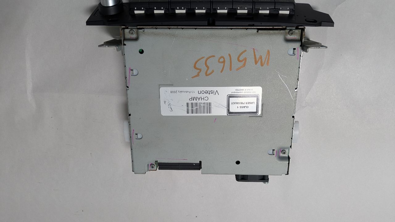 2008 BMW 528i Radio Audio - 443868 — photo 2