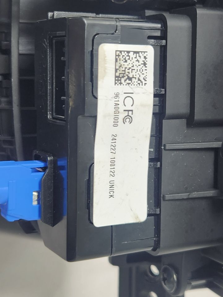 2025 HYUNDAI IONIQ 5 Dsh/Int/Seat Switch - 444234 — photo 4