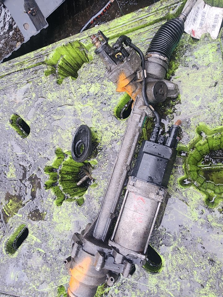 2015 BMW 320i STEERING GEAR RACK - 444394 — photo 4