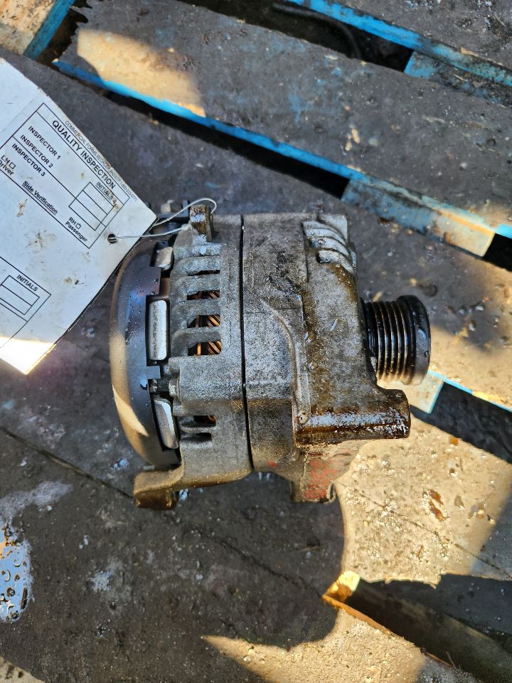 2015 BMW 320i ALTERNATOR - 444403 — photo 2