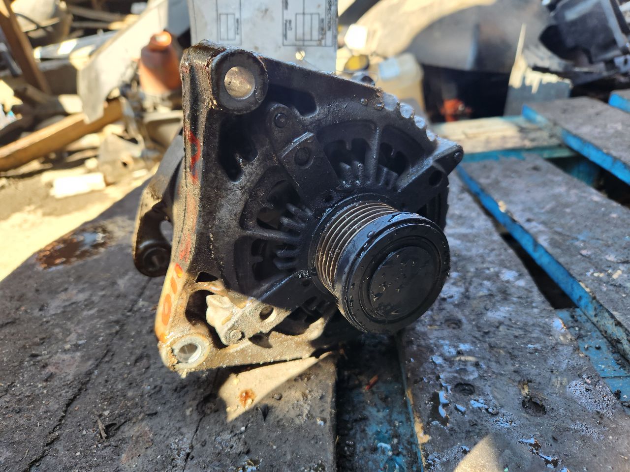 2015 BMW 320i ALTERNATOR - 444403 — photo 3