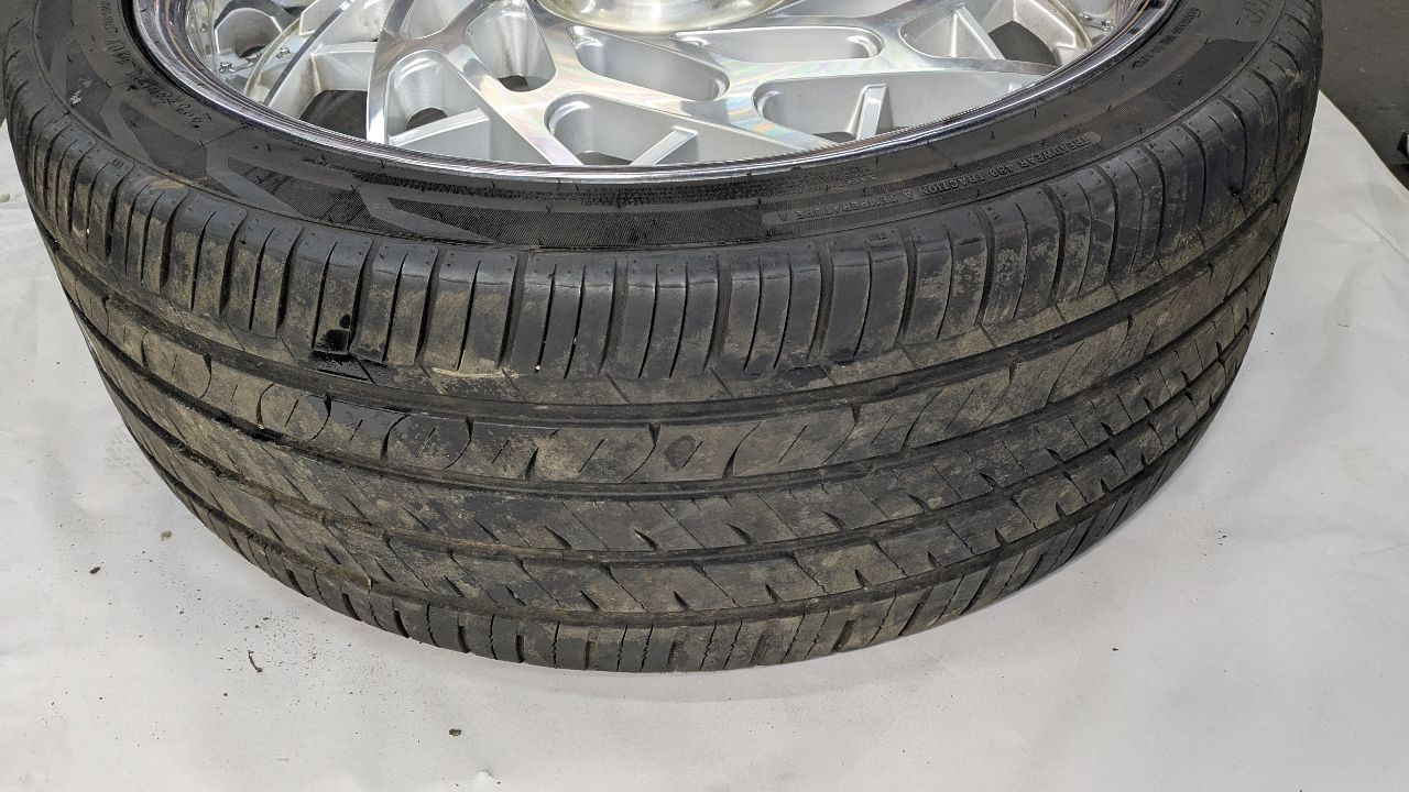 2014 LAND ROVER RANGE ROVER 8 cyl Supercharged 5.0 WHEEL - 444517 — photo 5