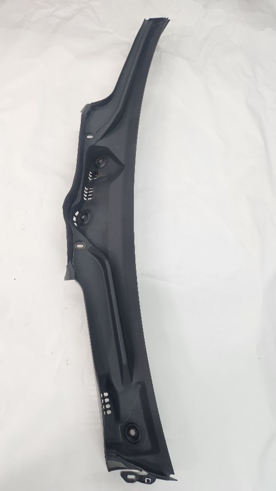 2019 MERCEDES-BENZ E-CLASS COWL VENT PANEL - 445042 — photo 1