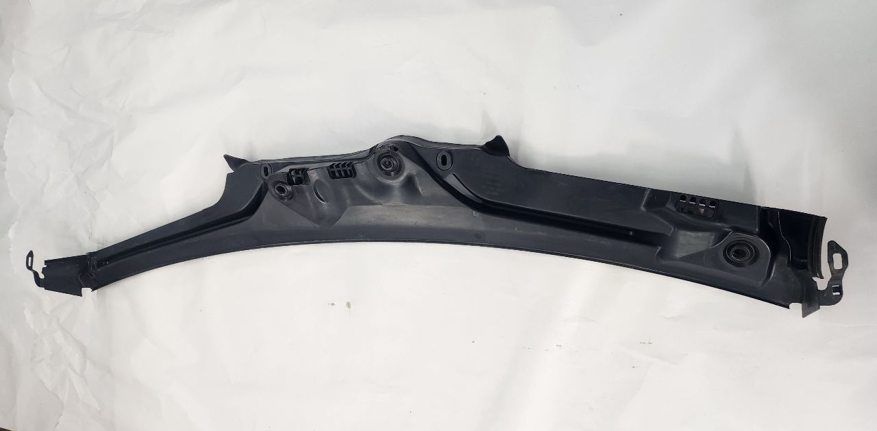 2019 MERCEDES-BENZ E-CLASS COWL VENT PANEL - 445042 — photo 2
