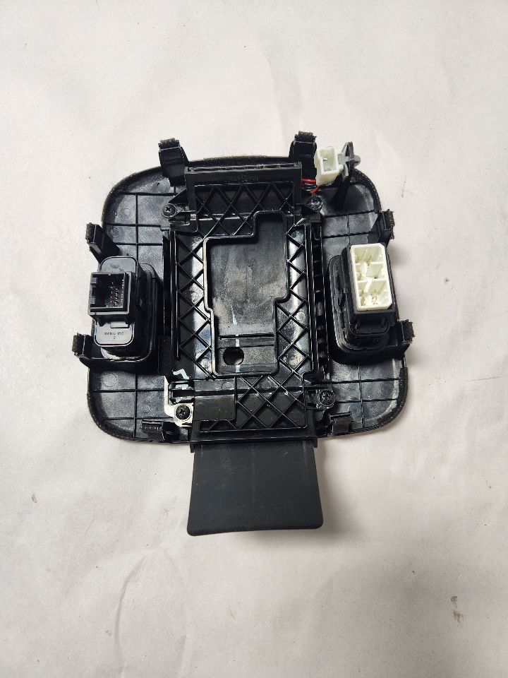 2012 HYUNDAI GENESIS Console, Front - 445280 — photo 2