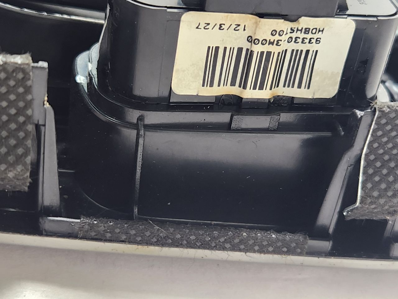 2012 HYUNDAI GENESIS Console, Front - 445280 — photo 3