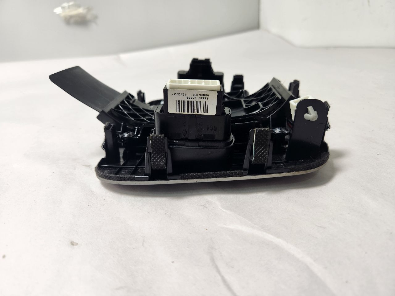 2012 HYUNDAI GENESIS Console, Front - 445280 — photo 4