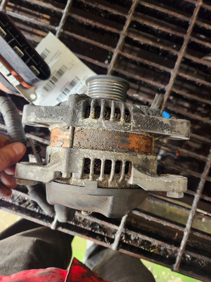 2012 HYUNDAI GENESIS ALTERNATOR - 445298 — photo 3