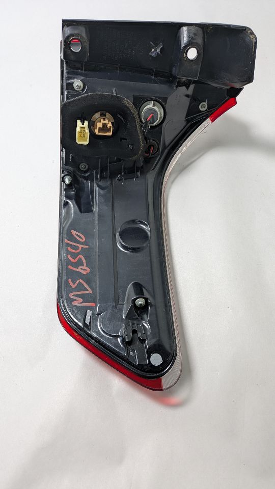 2018 TOYOTA SIENNA Left TAIL LAMP - 445505 — photo 3