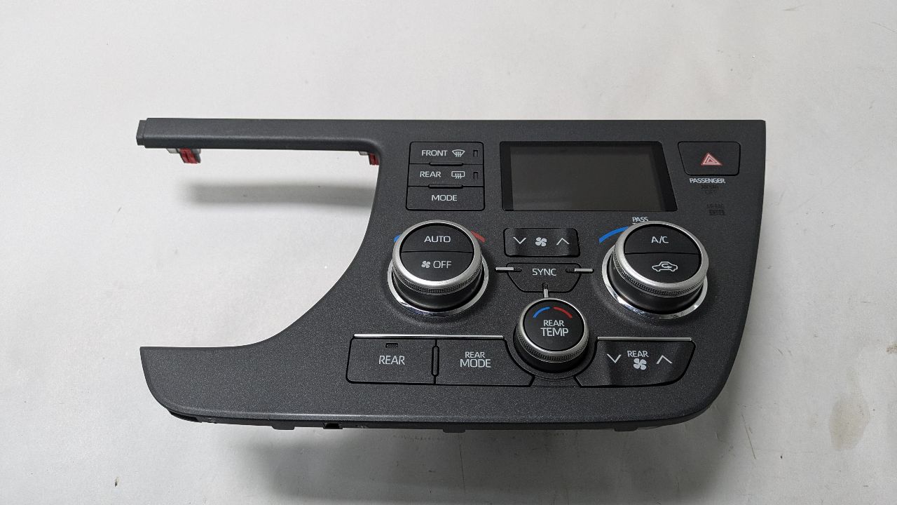 2018 TOYOTA SIENNA TEMP CONTROL - 445510 — photo 1