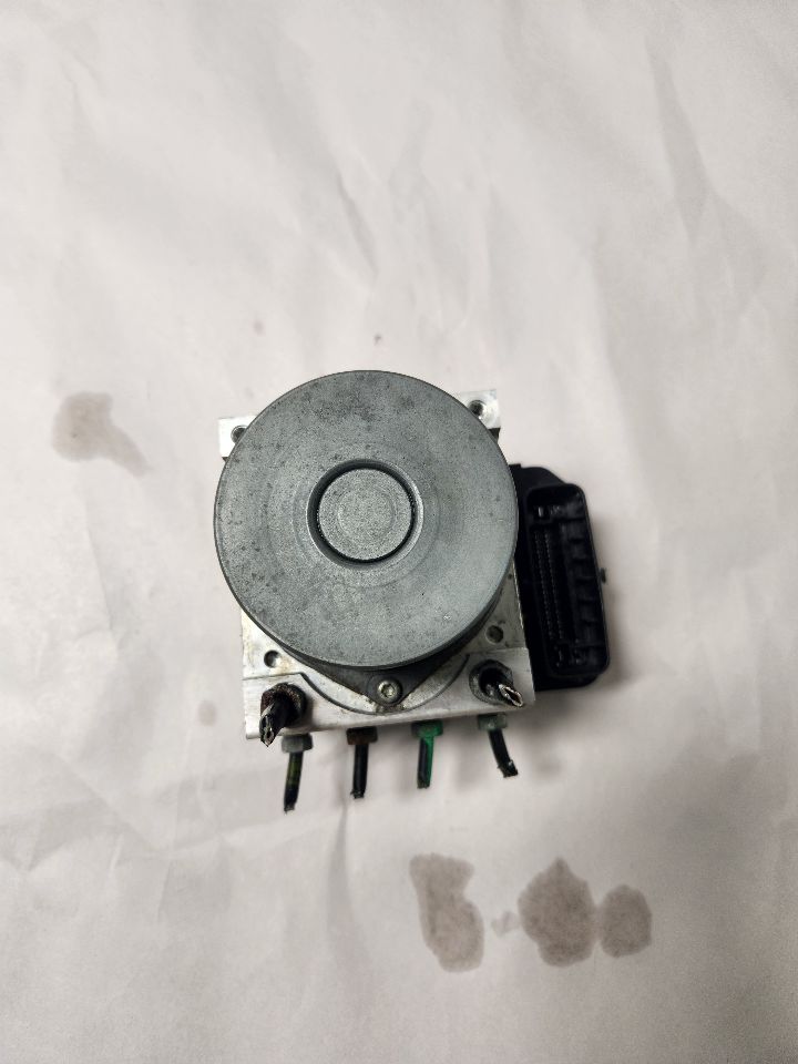2018 TOYOTA SIENNA Anti-lock Brake Pts - 445526