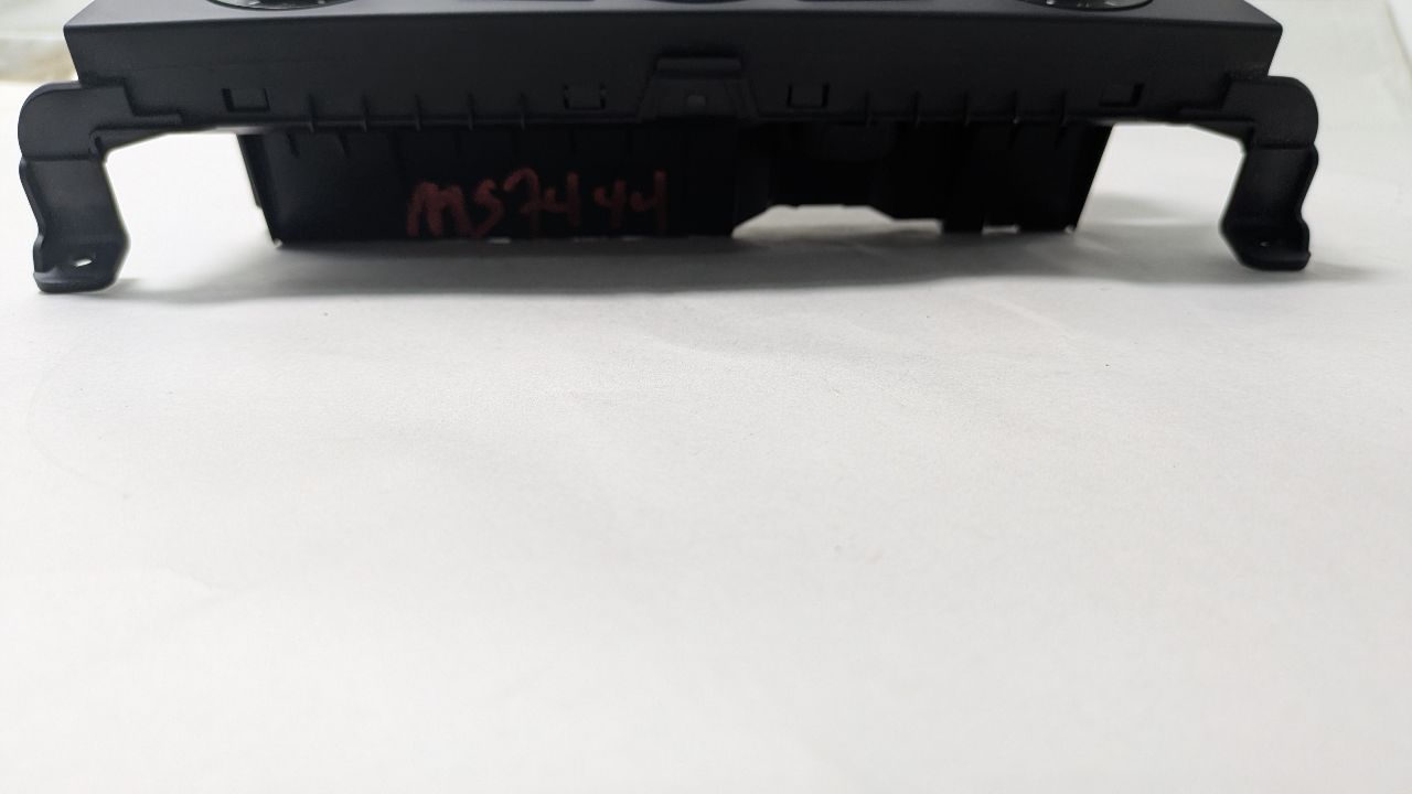 2010 BMW 535i TEMP CONTROL - 445619 — photo 2