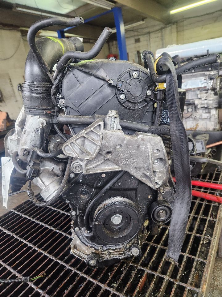 2016 VOLKSWAGEN TIGUAN ENGINE ASSEMBLY - 446170 — photo 4