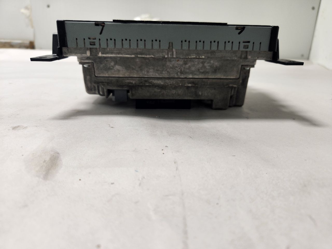 2017 CHRYSLER 200 Radio Audio - 446665 — photo 2