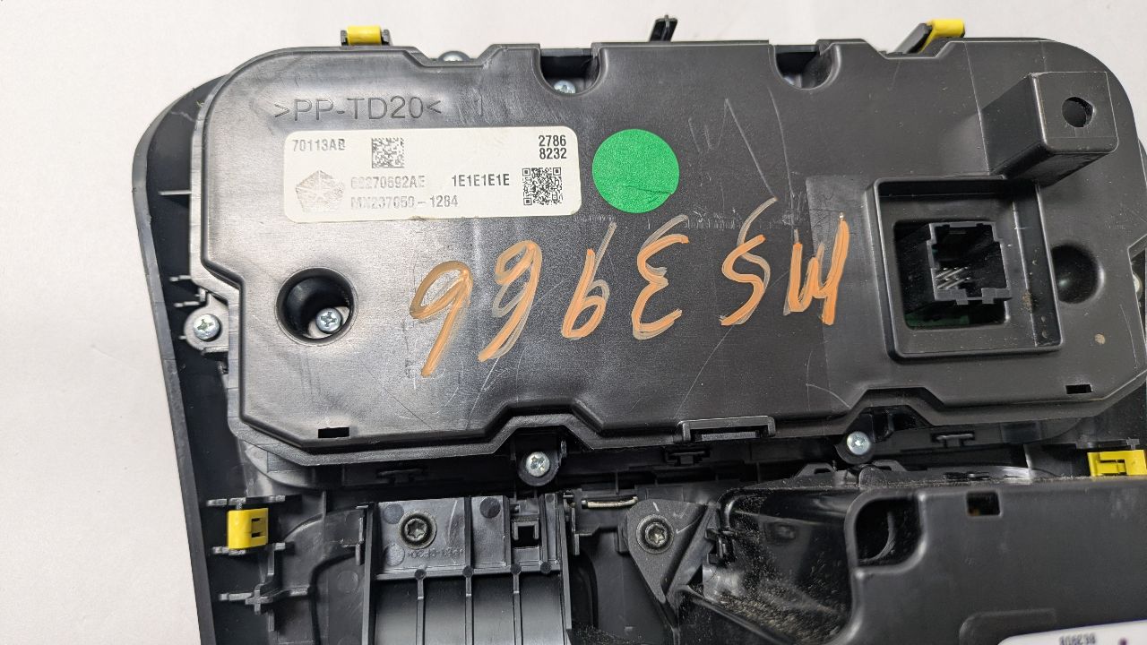 2017 CHRYSLER 200 TEMP CONTROL - 446666 — photo 4