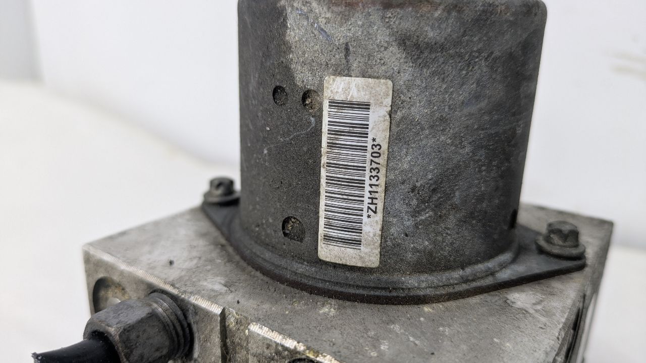 2012 DODGE DURANGO Anti-lock Brake Pts - 446805 — photo 2