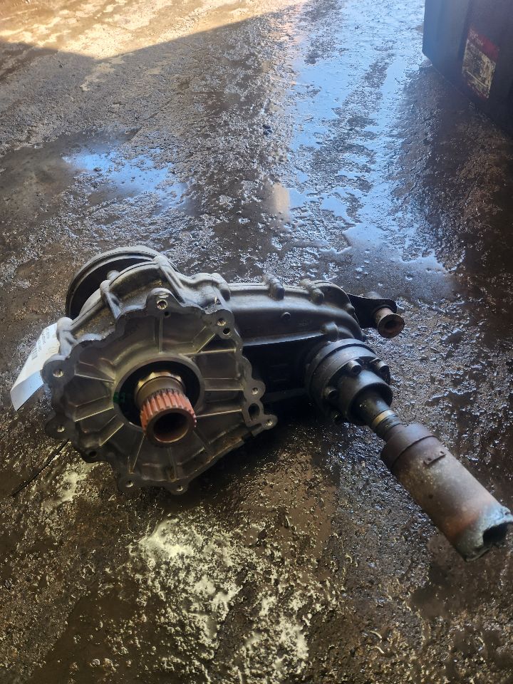 2012 DODGE DURANGO TRANSFER CASE ASSY - 446811 — photo 2