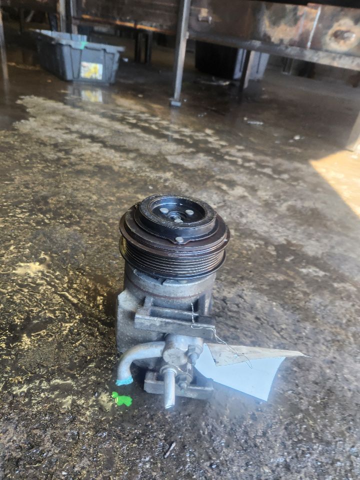 2012 DODGE DURANGO AC COMPRESSOR - 446817 — photo 2