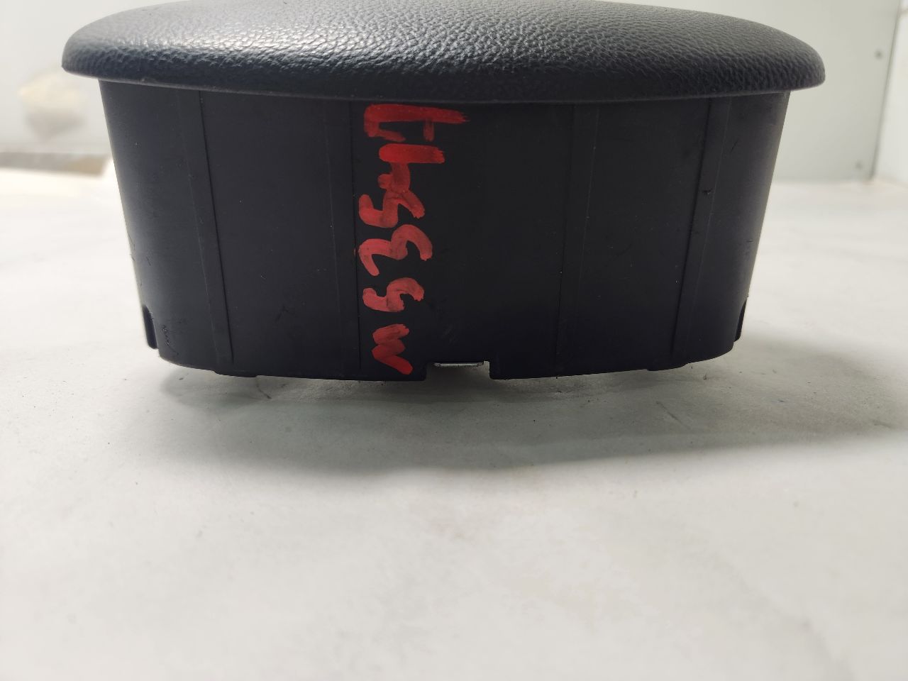 2011 INFINITI G37 Left AIR BAG - 446989 — photo 2