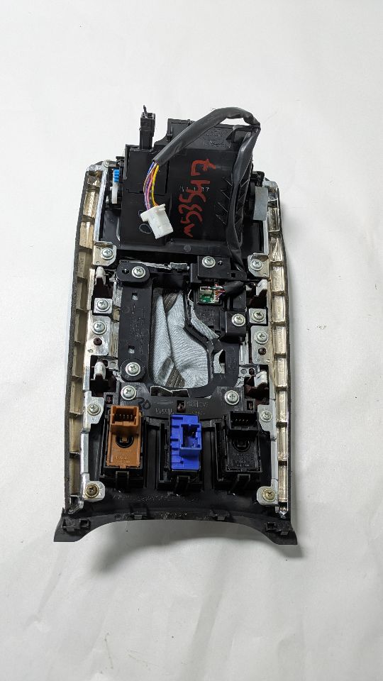 2011 INFINITI G37 Trans Shift Assy - 446990 — photo 2