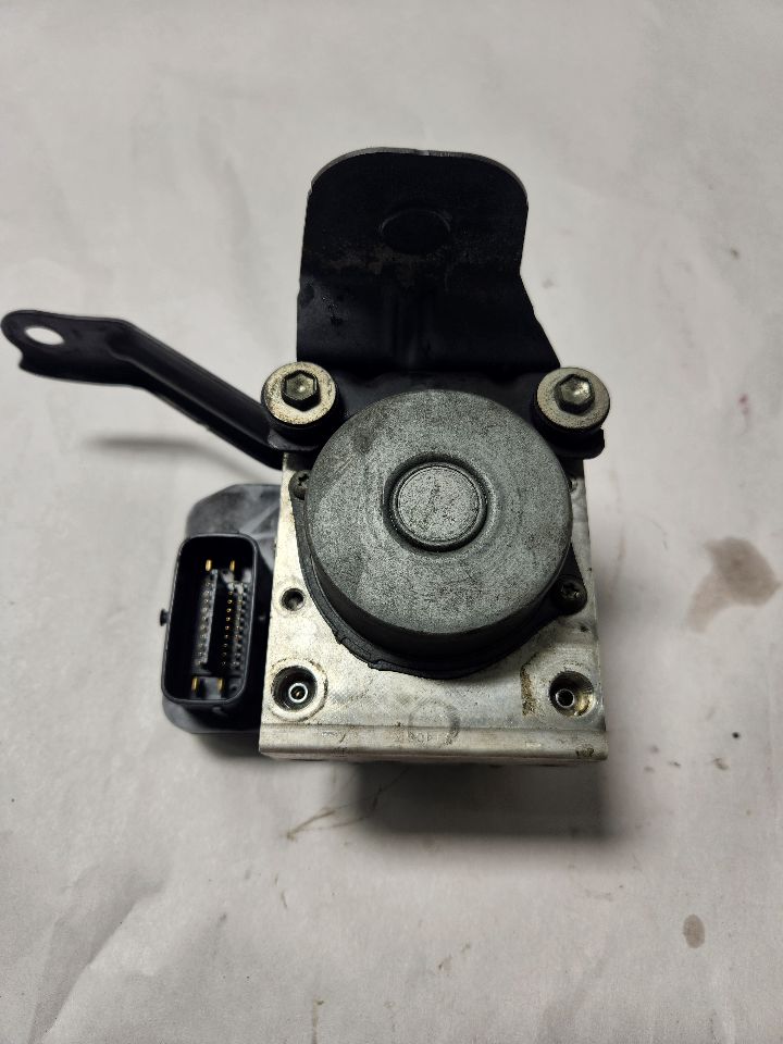 2010 TOYOTA MATRIX Anti-lock Brake Pts - 447013