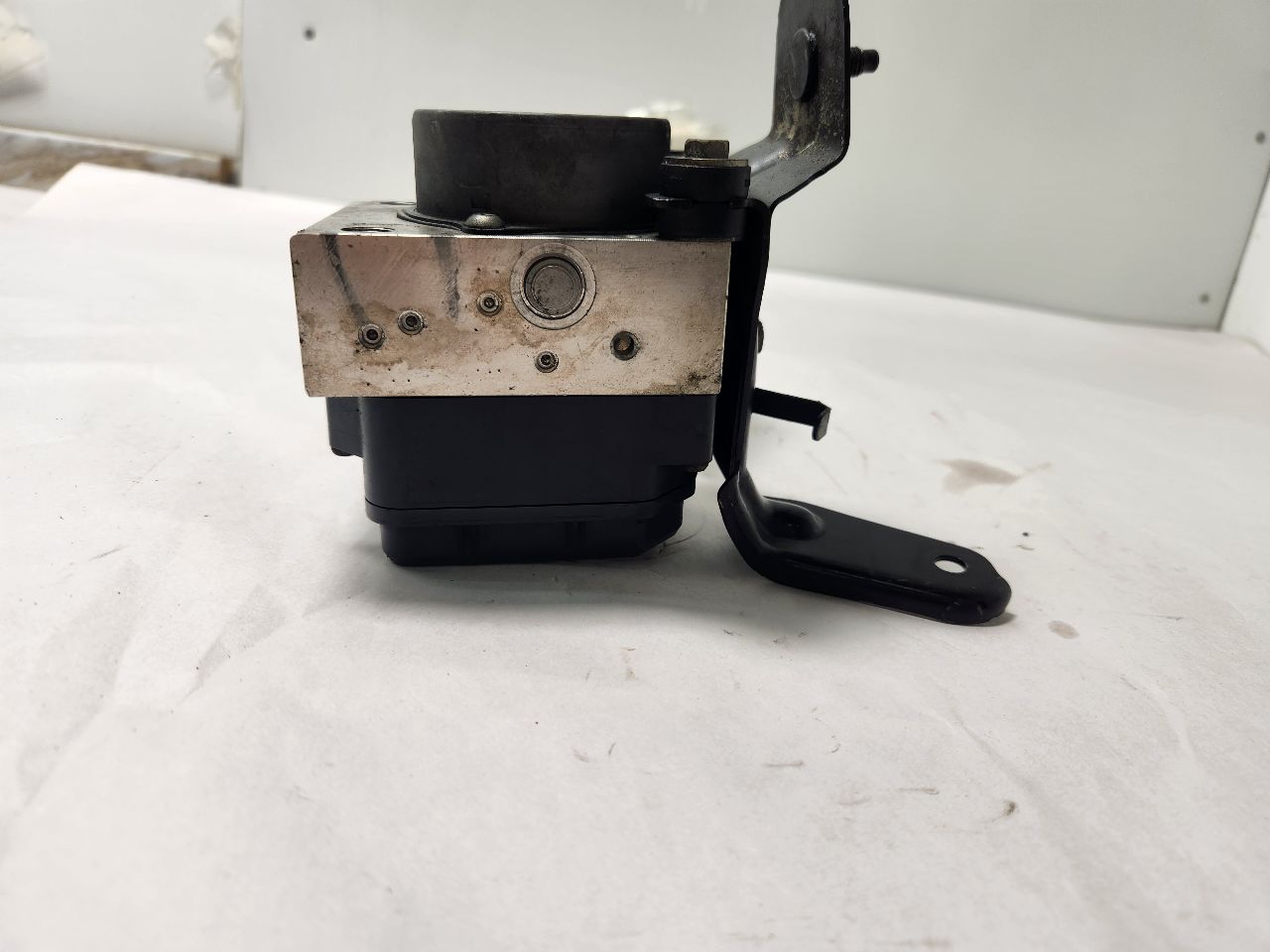 2010 TOYOTA MATRIX Anti-lock Brake Pts - 447013 — photo 6