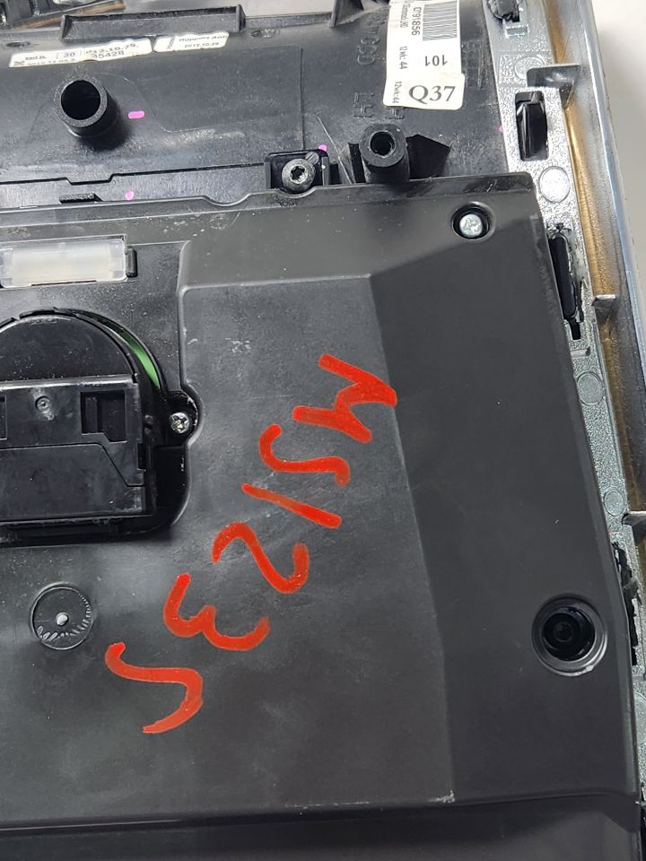 2013 VOLVO 60 SERIES Console, Front - 447232 — photo 4