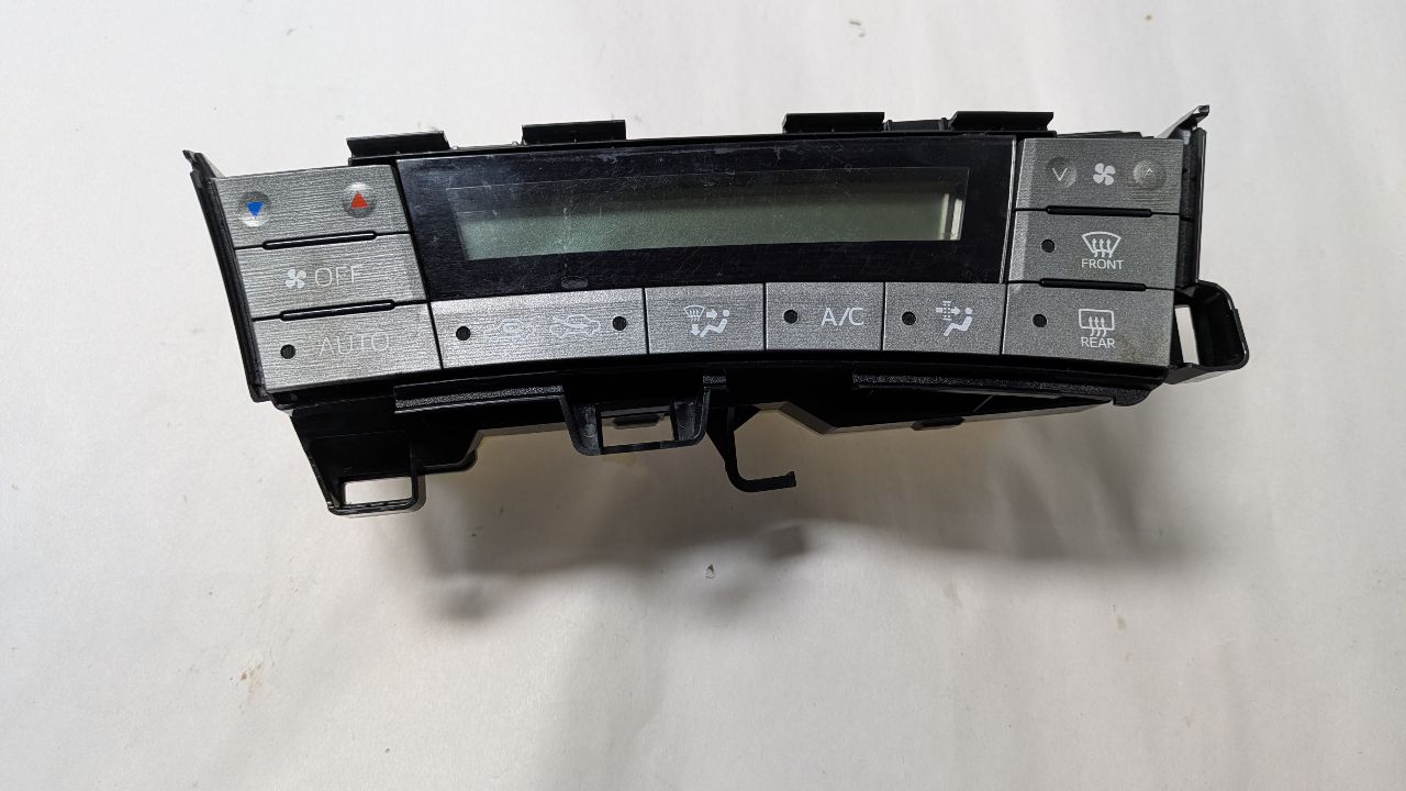2013 TOYOTA PRIUS TEMP CONTROL - 447372 — photo 1